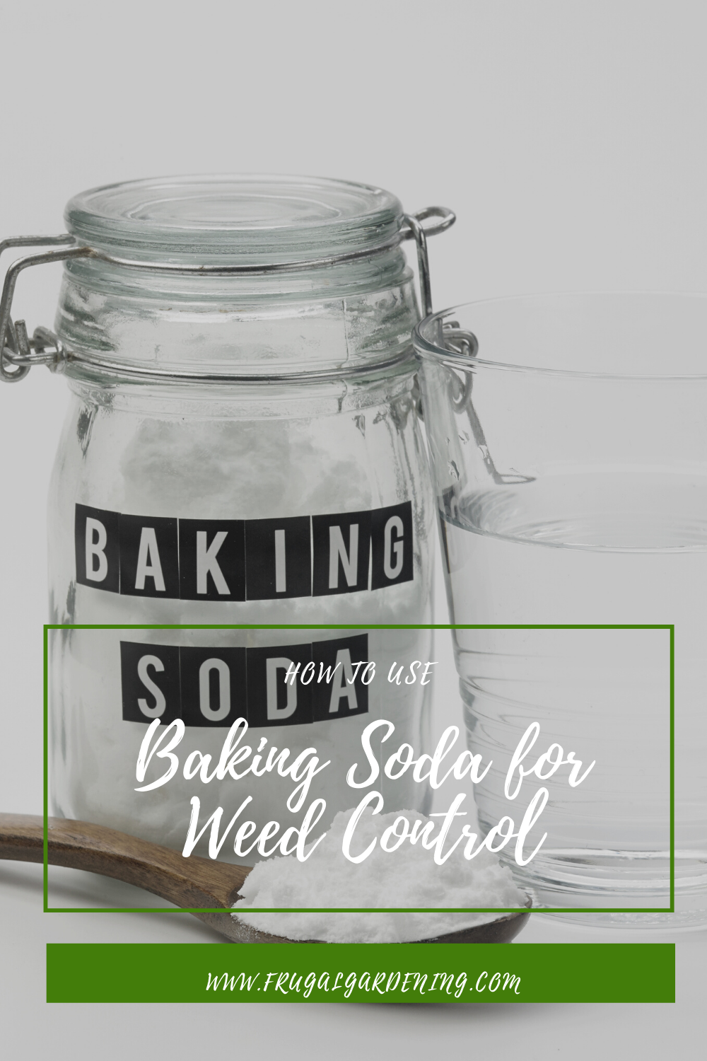 How to Use Baking Soda for Weed Control