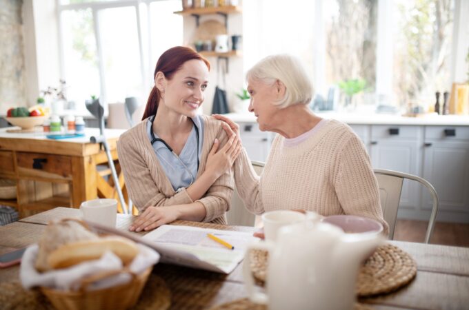 10 Ways For Seniors to Qualify for Free In-Home Care