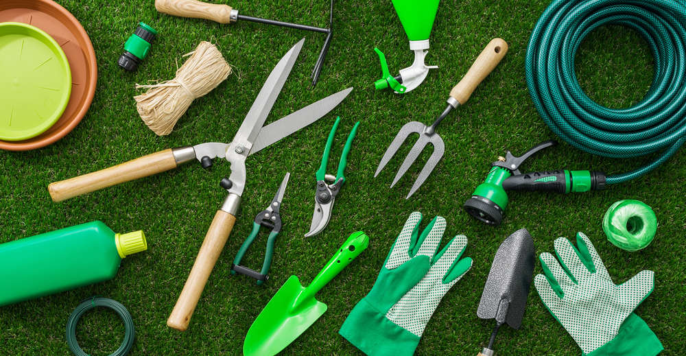 You Should Never Skip Cleaning Garden Tools in Autumn