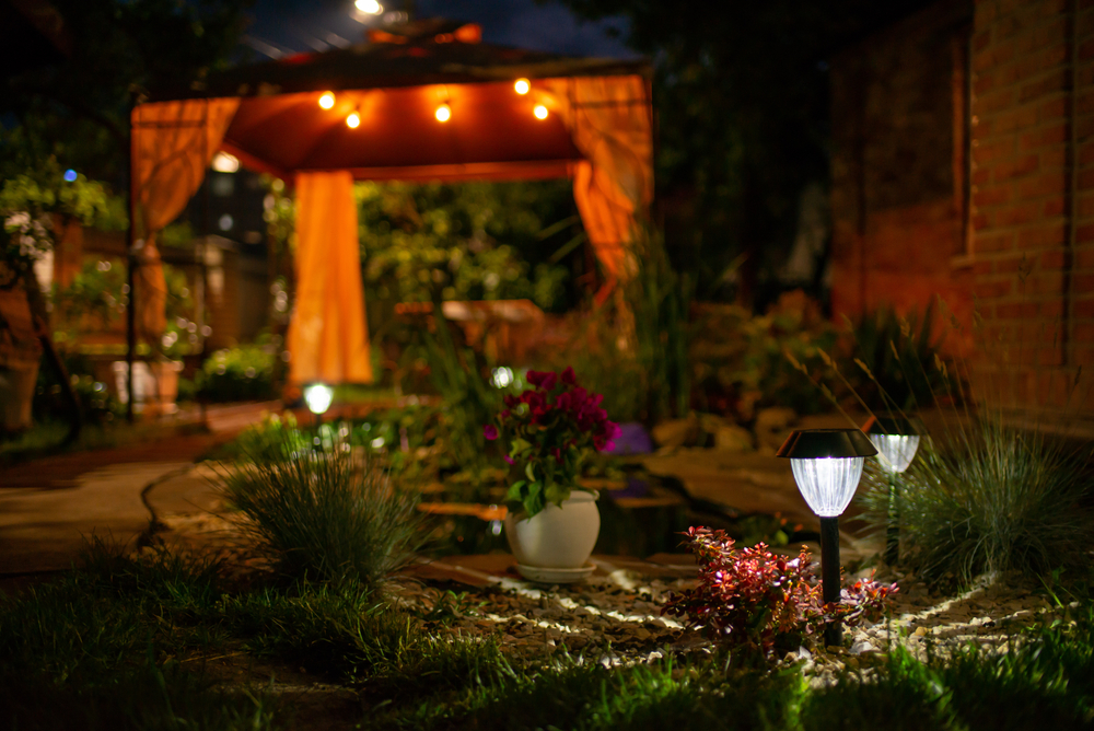 Many Garden Lighting Ideas Make Your Yard Shine Over The Holidays