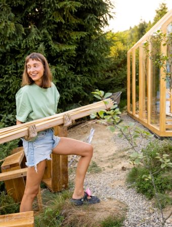 When Should You Start Building Your Greenhouse for Next Season?