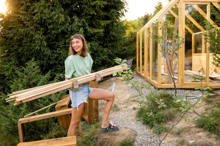 When Should You Start Building Your Greenhouse for Next Season?