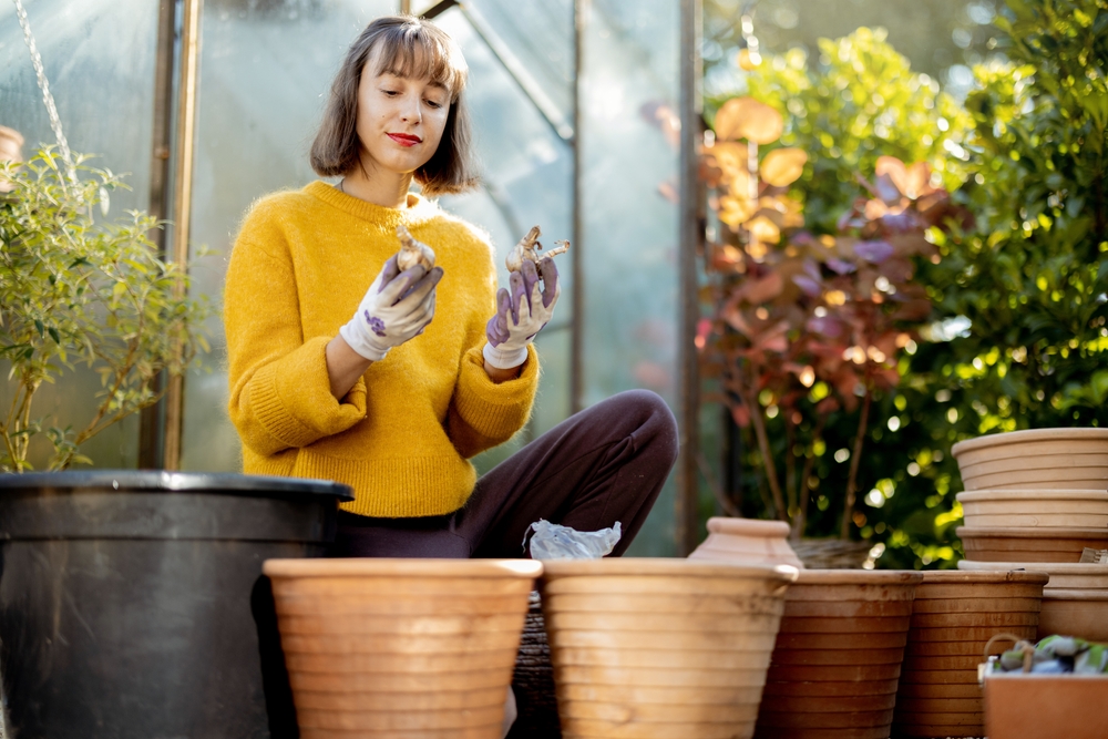 These Are 10 Garden Storage Mistakes That Ruin Bulbs and Tubers