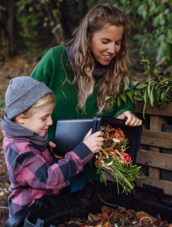 These Are 10 Foods You Can Compost in Winter Without Making a Smell