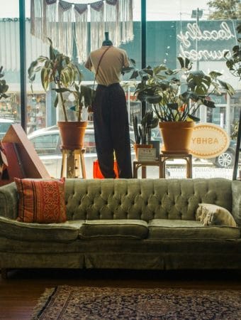 Why Thrifty Gardeners are Raiding the Thrift Store for 'Planters'