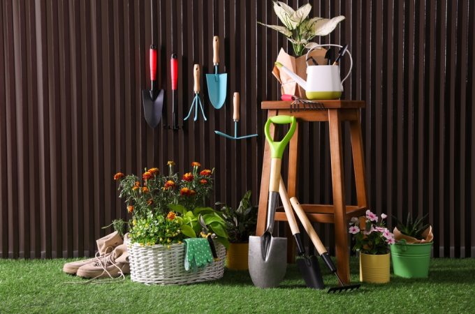 The Tool-Share Strategy: How to Get Luxury Garden Tools for Free