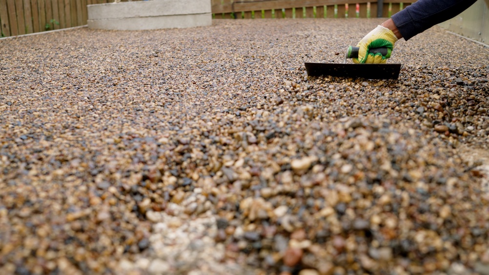 6 Plants That Make a Gravel Garden Look Lush