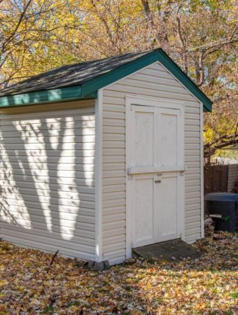 7 Ways to Prepare a Garden Shed for Fall Without Buying Organizers