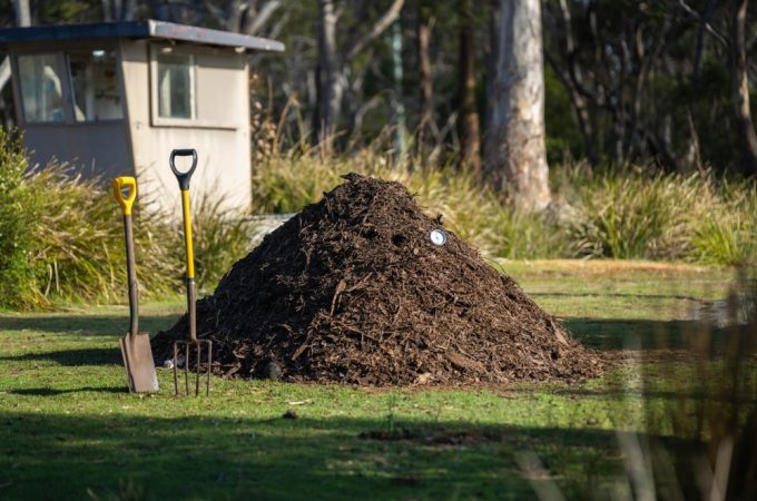5 Cheap Materials for Screening Finished Compost