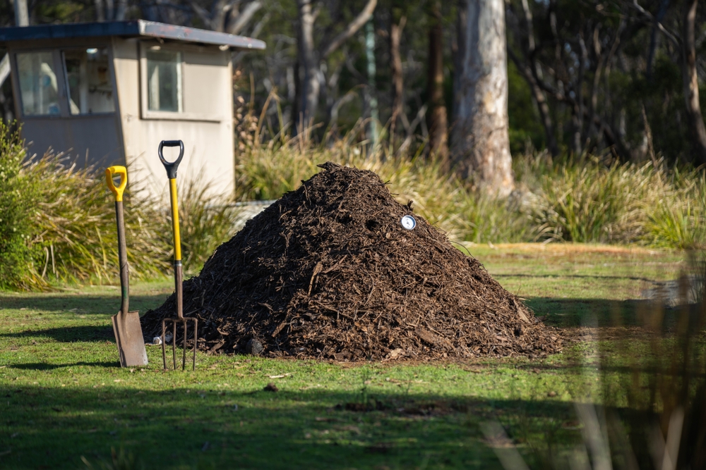 5 Cheap Materials for Screening Finished Compost