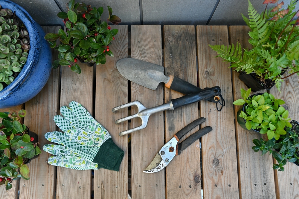 8 Ways to Make This Year’s Garden Supplies Last Another Season