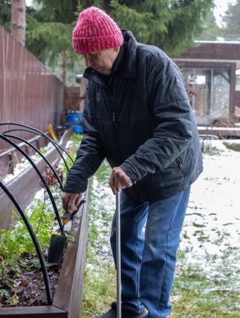 winter garden tool maintenance